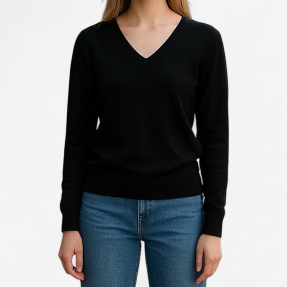 Zadig & Voltaire | Black V-Neck Knit Top Size Large Classic Timeless Size Large - Picture 1 of 8